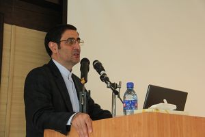 برگزاری مراسم بزرگداشت روز پزشک و کارمند با حضور معاون درمان وزارت بهداشت و درمان آموزش پزشکی در مرکز قلب و عروق شهید رجایی: عکس شماره 10 / 12